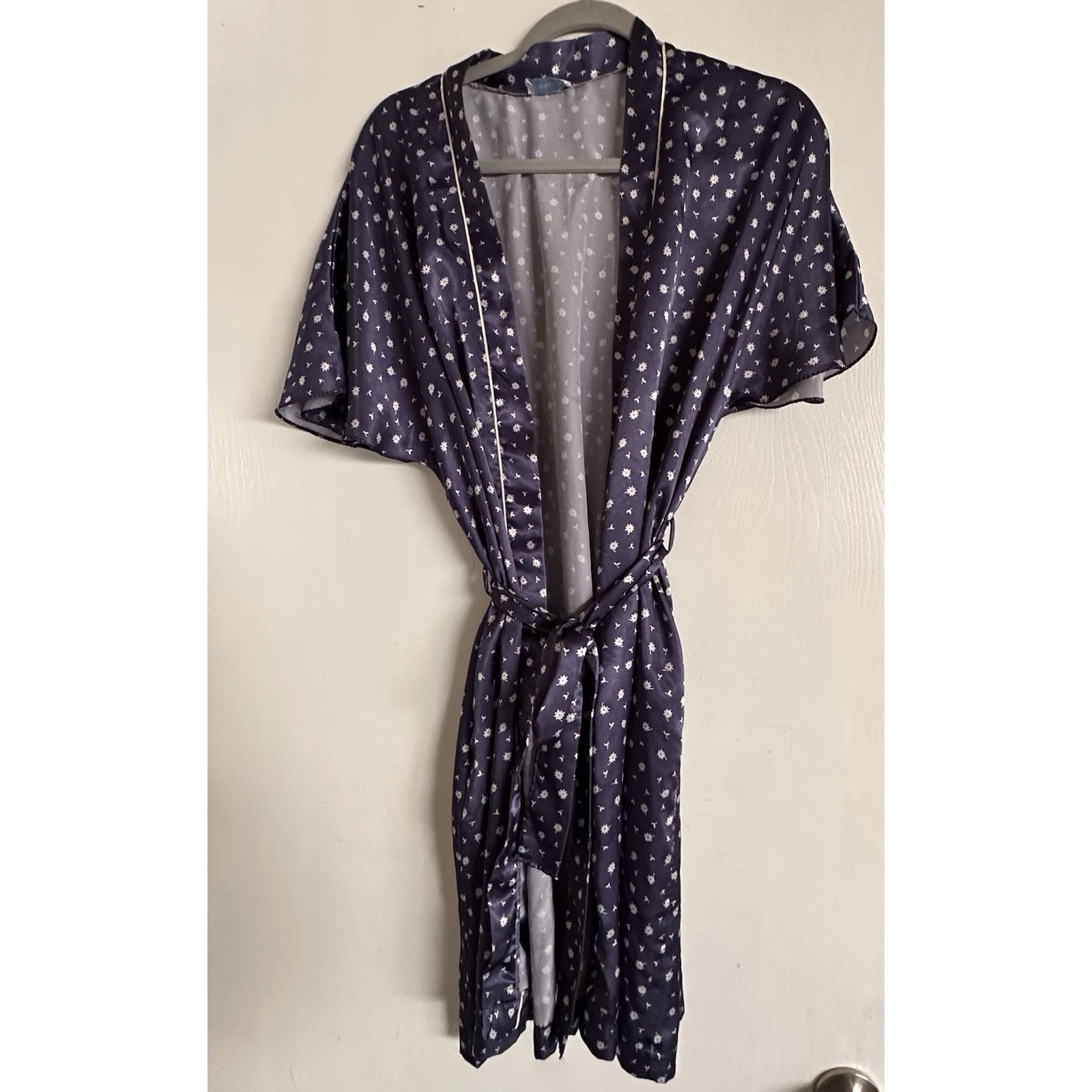 Vtg Lorraine Robe Blue & White Daisy Floral Usa Lingerie Housecoat Read